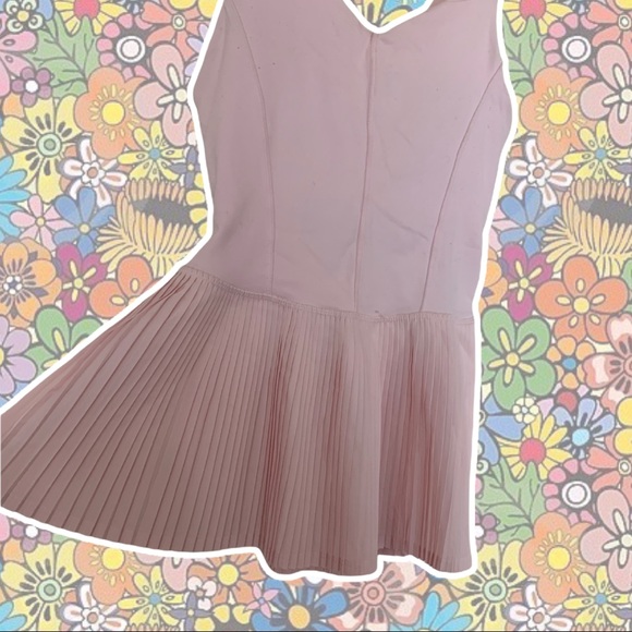 Baby Pink Pleated Lululemon Top - Picture 2 of 4